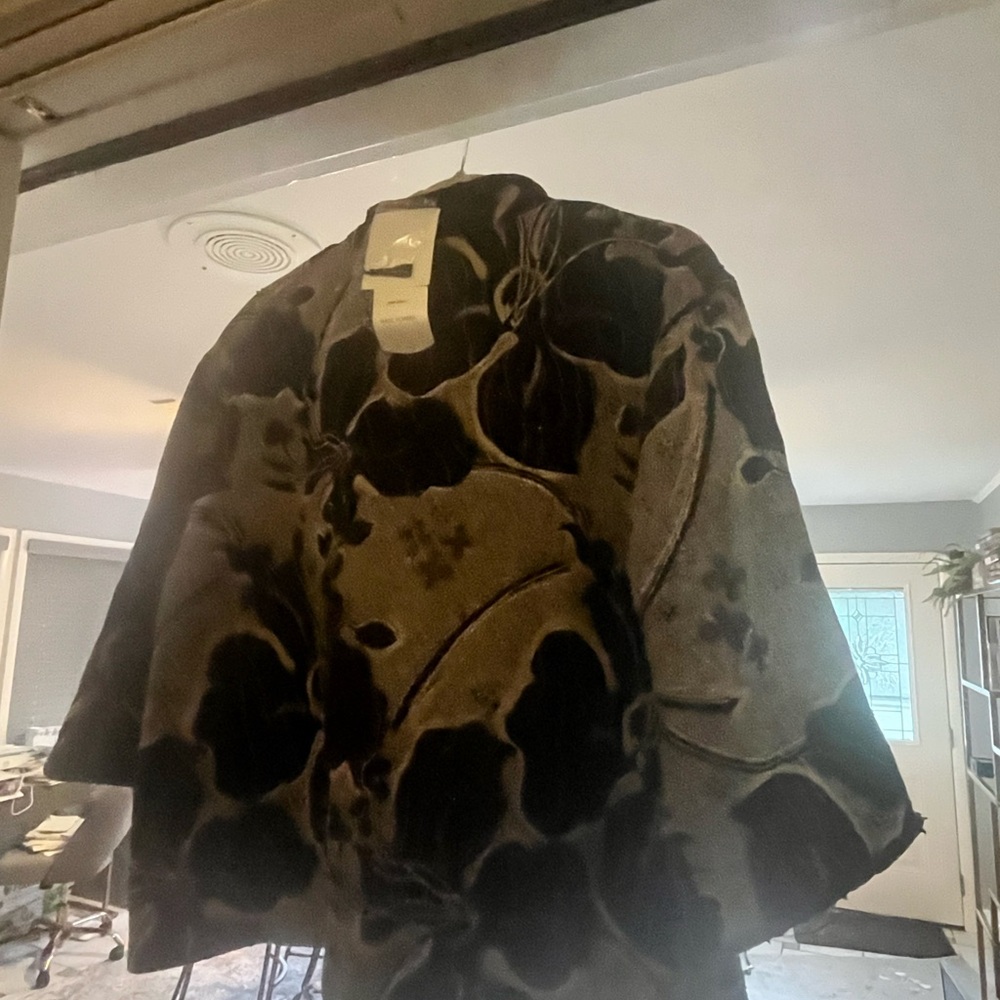 Elegant Black and tan Floral Jacket